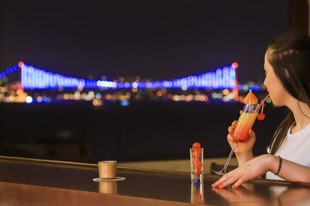 Legacy Ottoman Hotel , Bar