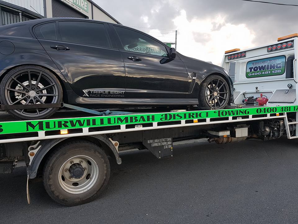 Car towing truck