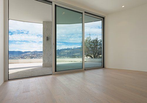 Porta scorrevole di PVC bianco