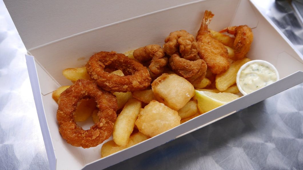 Seafood Basket with Homemade Tartare Sauce