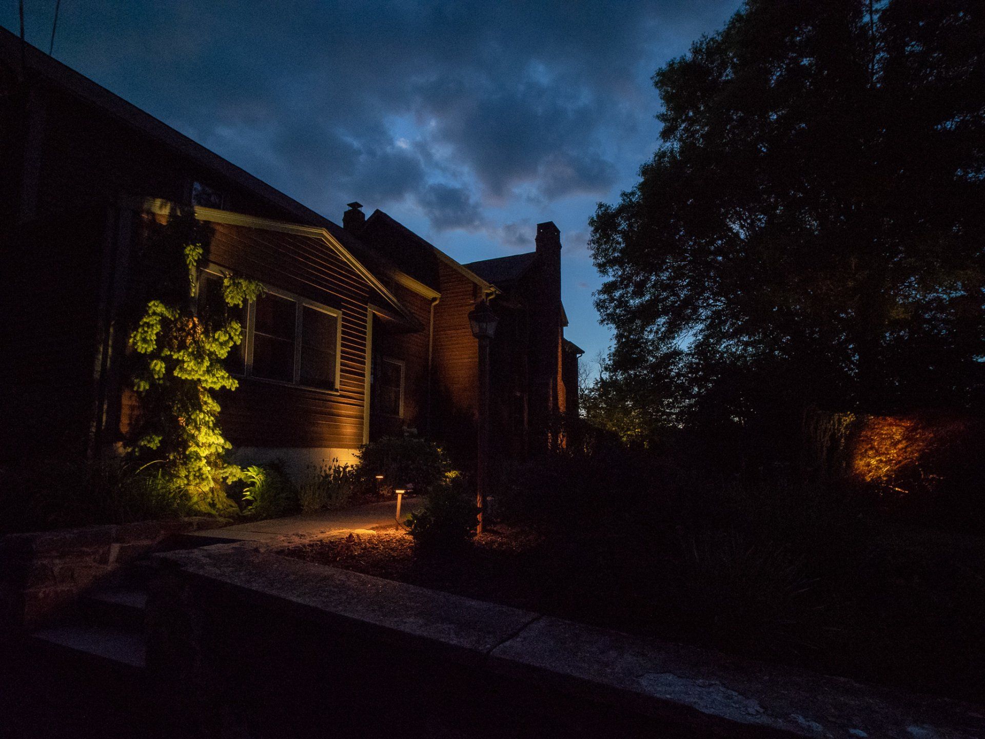 landscape lighting Monroe, CT
