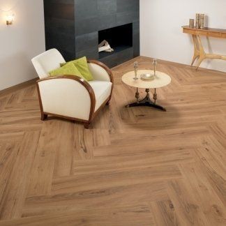 sala con pavimento in parquet
