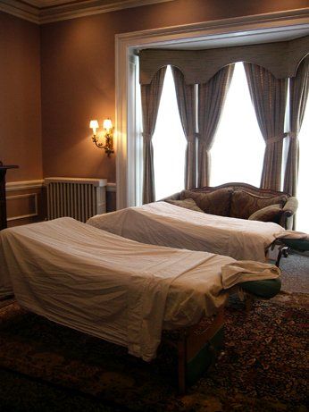massage tables