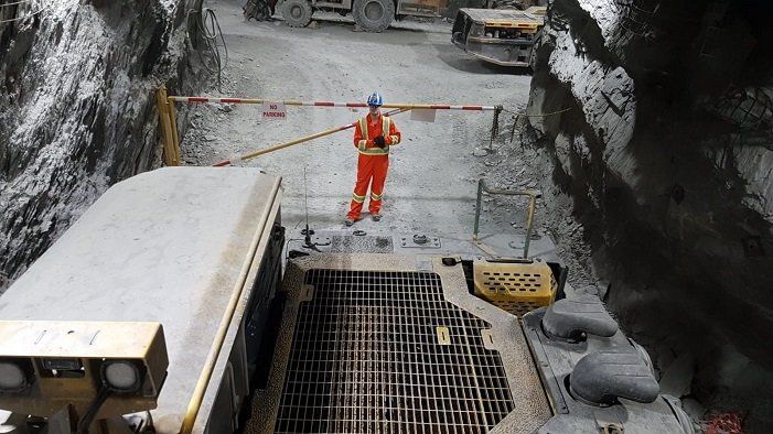 Green Handrails for Mining Equipment