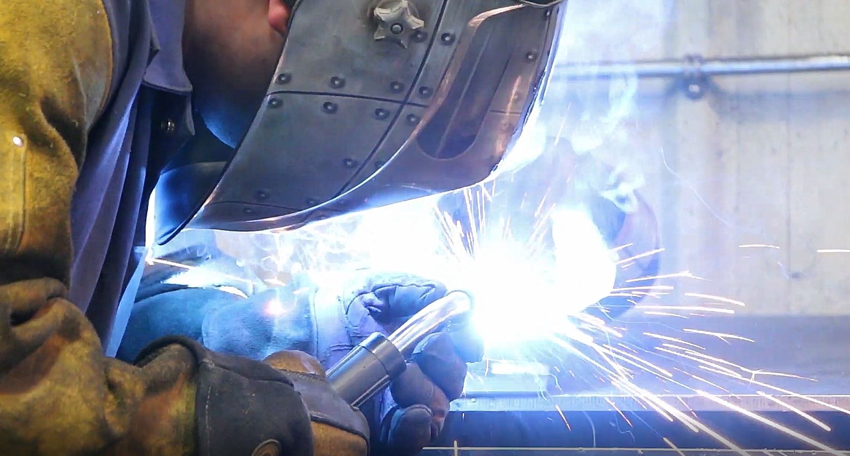 Welding exhaust systems