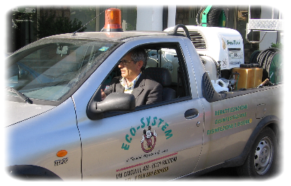 auto dell'azienda eco-system con macchinari per derattizzazione
