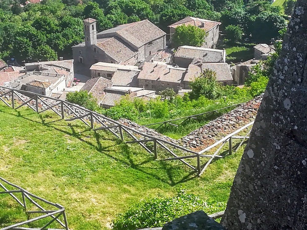 piccolo borgo in Toscana