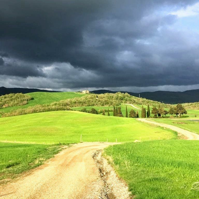 paesaggio collinare in Toscana