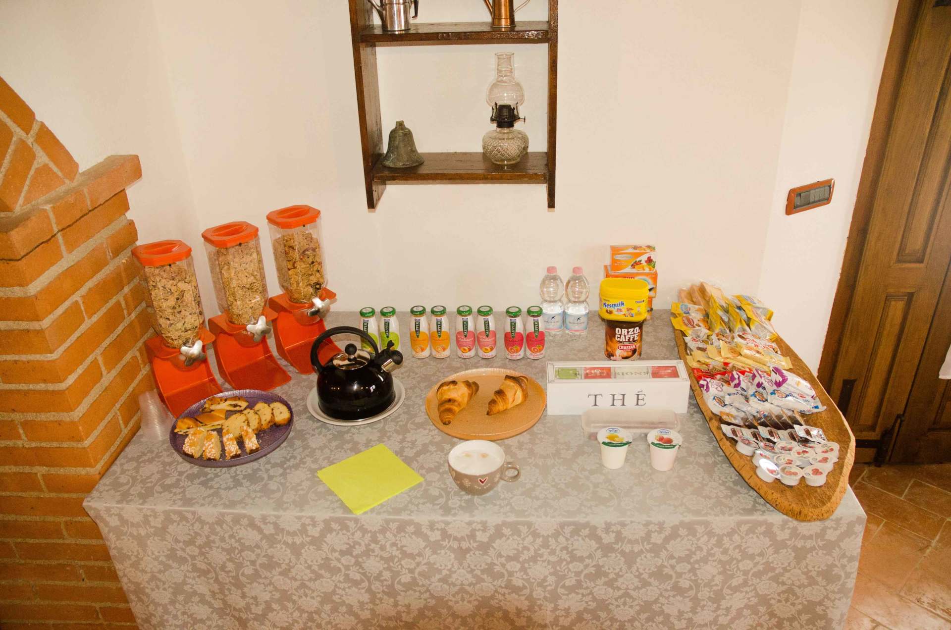 sala buffet agriturismo Val d'Orcia