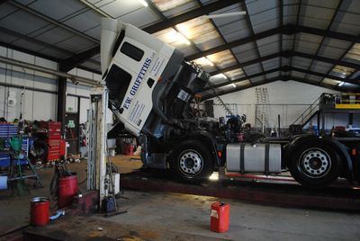 Breakdown recovery - Leominster, Herefordshire - F.W. Griffiths Ltd - Engine servicing