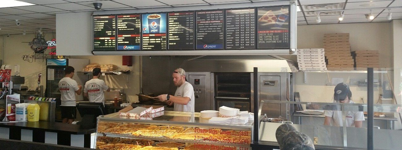 boxing up pizza order