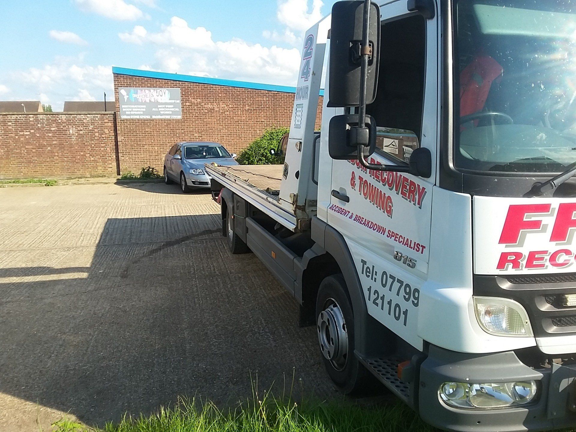 Freedom Recovery & Towing 9