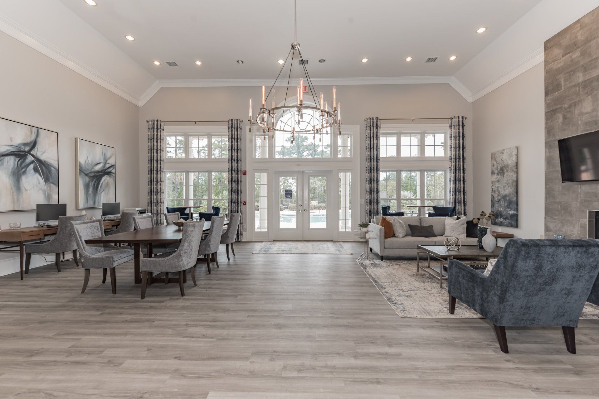 Heron Lake Apartment Homes