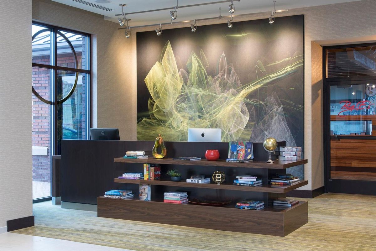 Courtyard Marriott Front Desk
