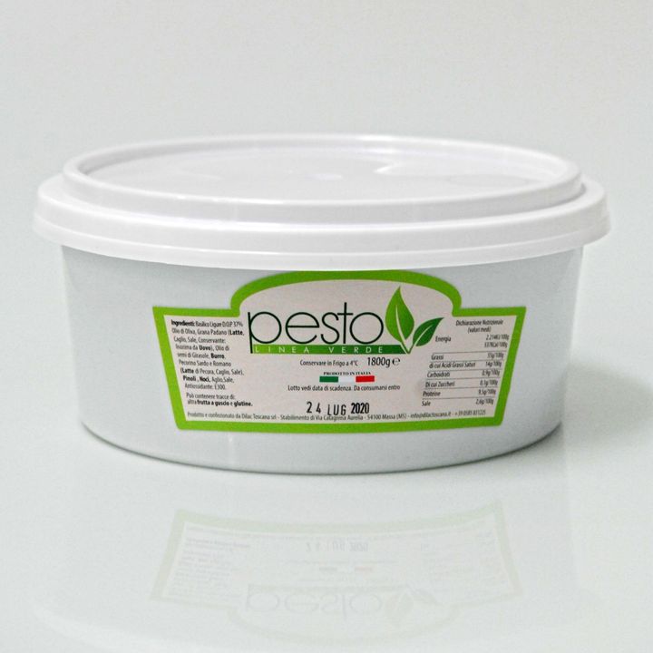 Barattolo di pesto chiuso