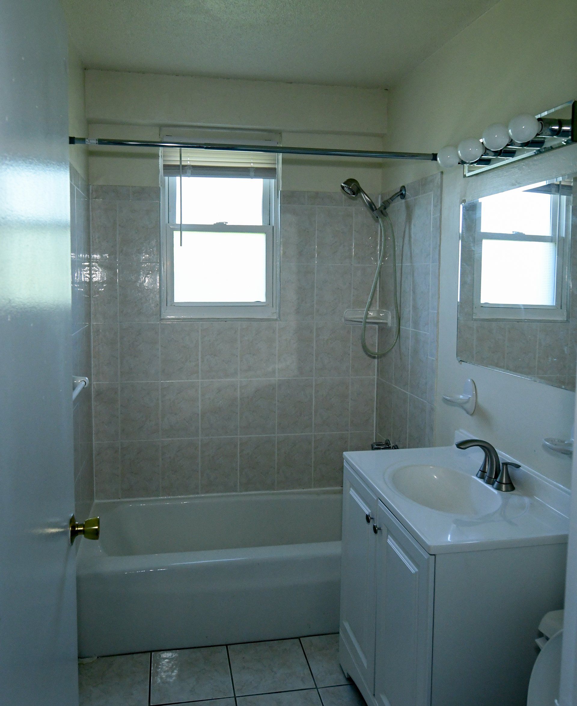 Park Royal Bathroom