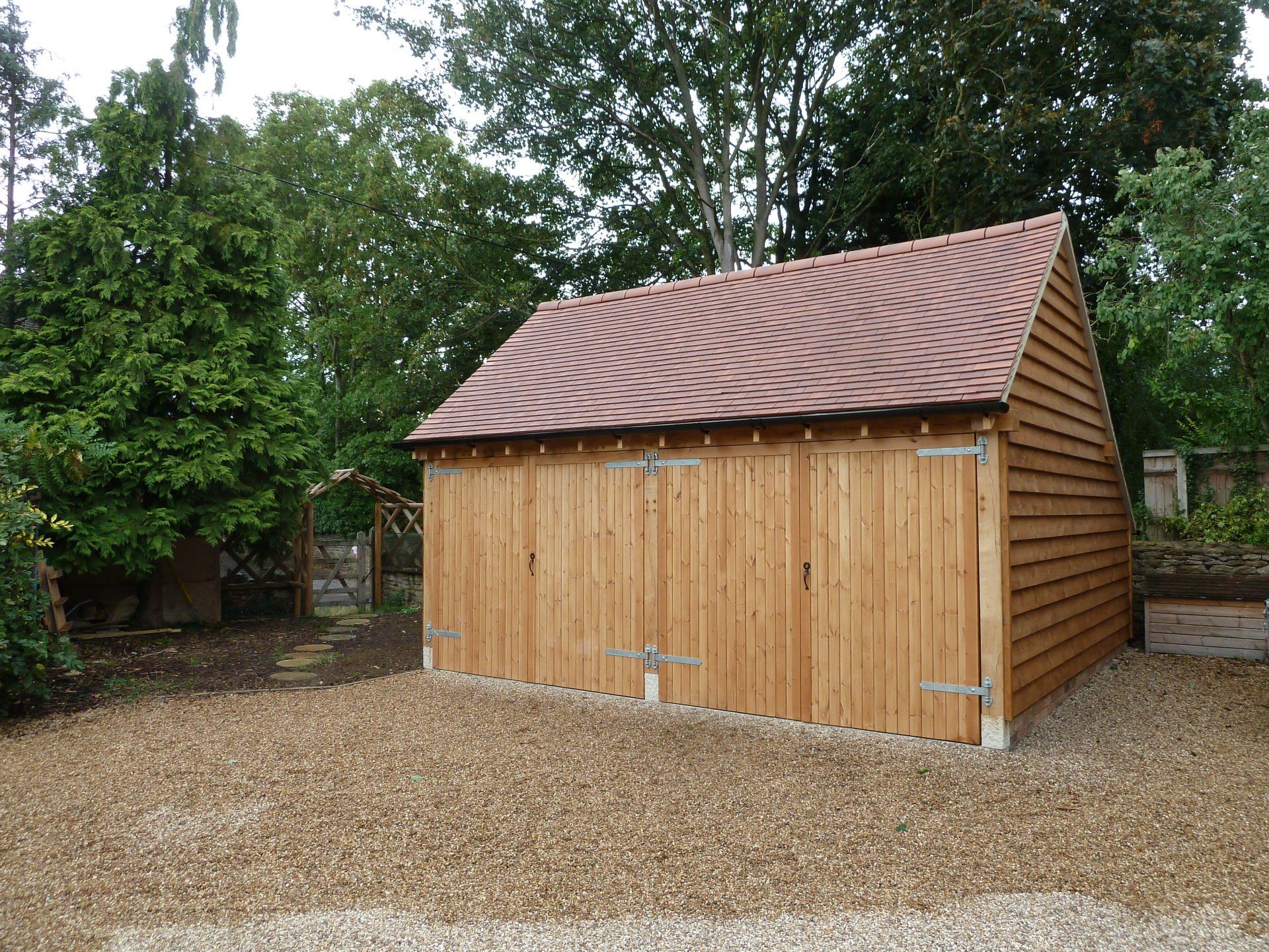 Oak framed garage in Longworth 