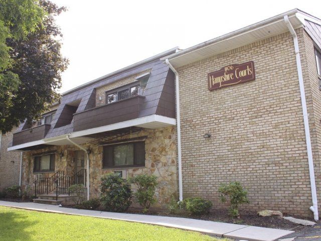 Hampshire Court Apartments