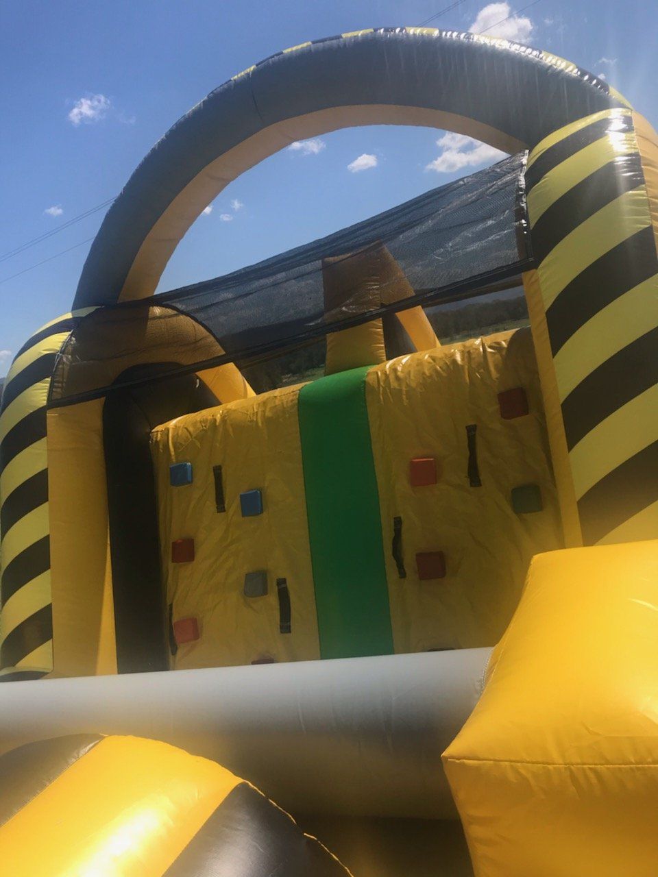 Atomic Rush Obstacle Course Hire
