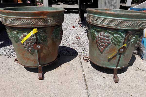 Flower pots