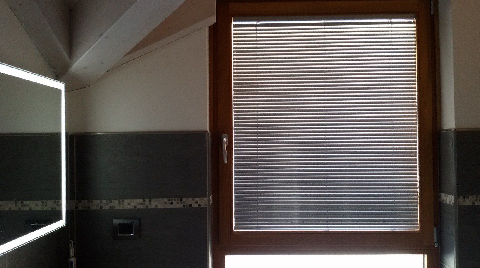 tapparella bagno