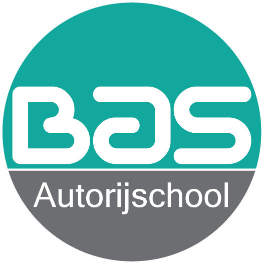Autorijschool Bas, een eerlijke prijs voor je rijbewijs Logo voor BAS Autorijschool, een rijschool. Het logo bestaat uit turquoise en grijze cirkels met witte tekst.