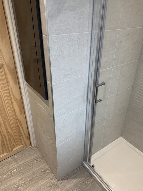 Bathroom tiling