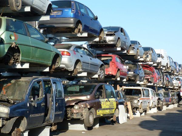 stoccaggio auto rottamate