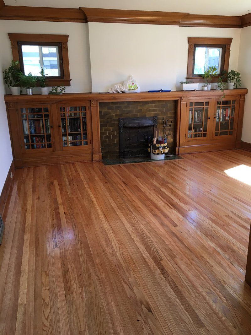 Natural red oak