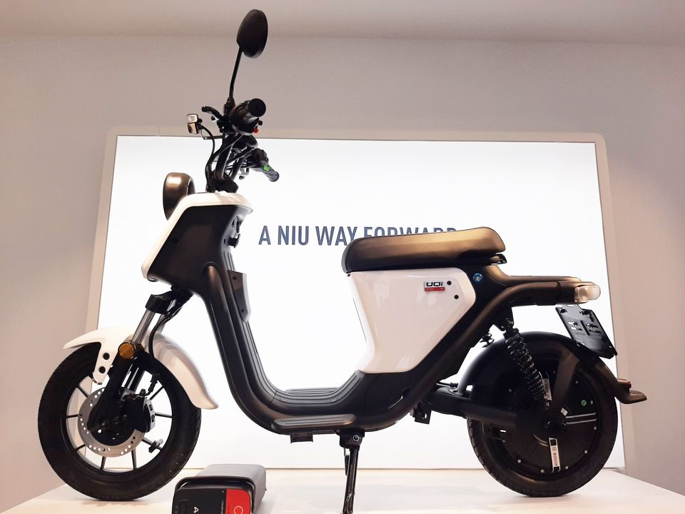 Blog Guy Salens - Persbericht Flagshipstore NIU Antwerp