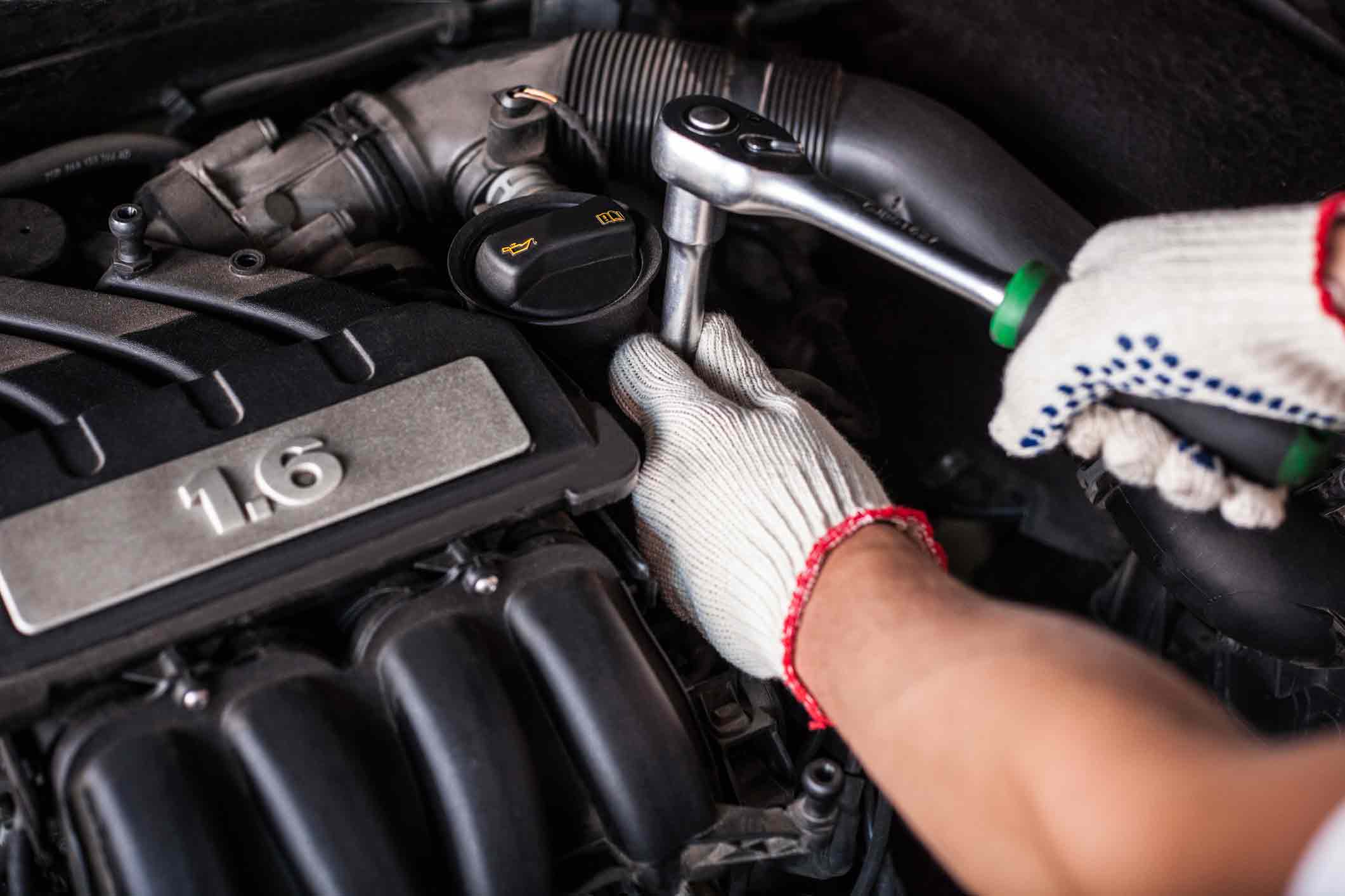 engine fitting