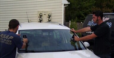 Windshield Replacement -Windshield Repair in Swedesboro, NJ