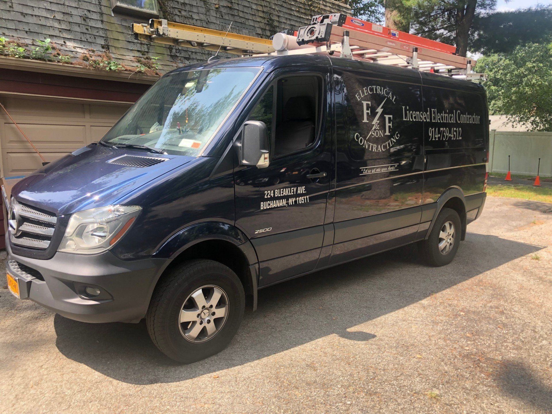 Lightning — Lit Home in Buchanan, NY