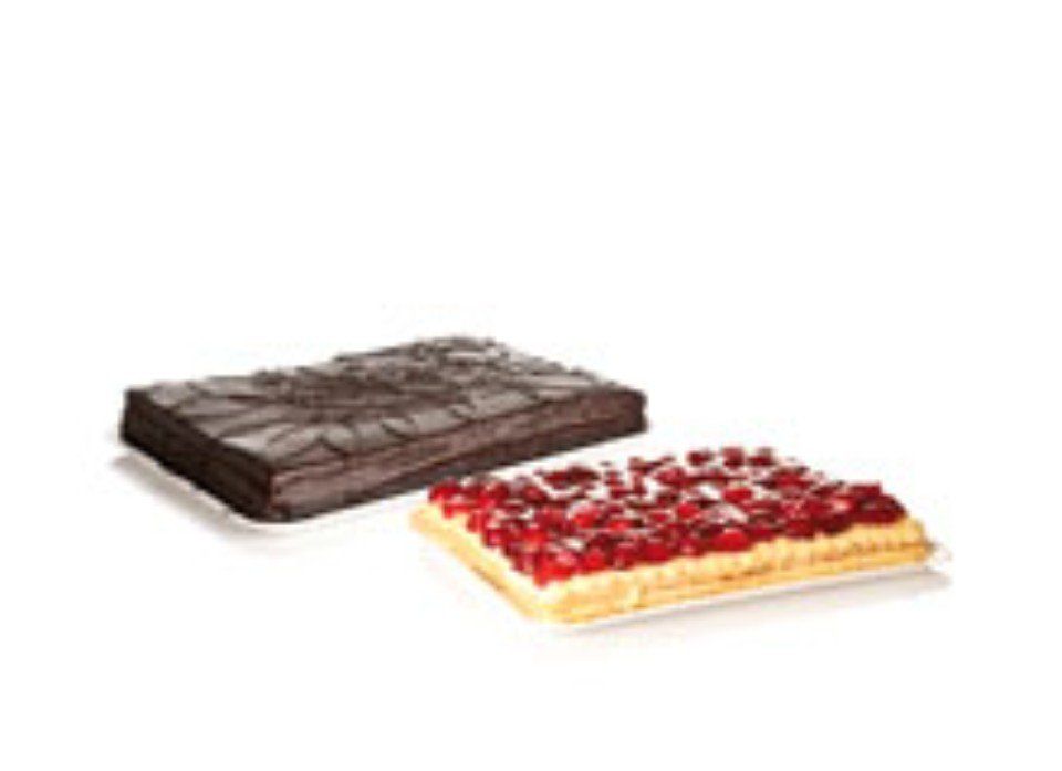 due torte rettangolari sfondo bianco