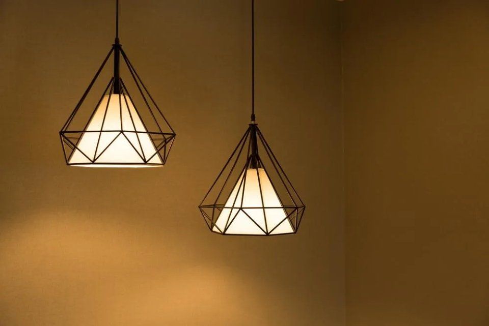 sostituzione di vecchie lampade con lampade led