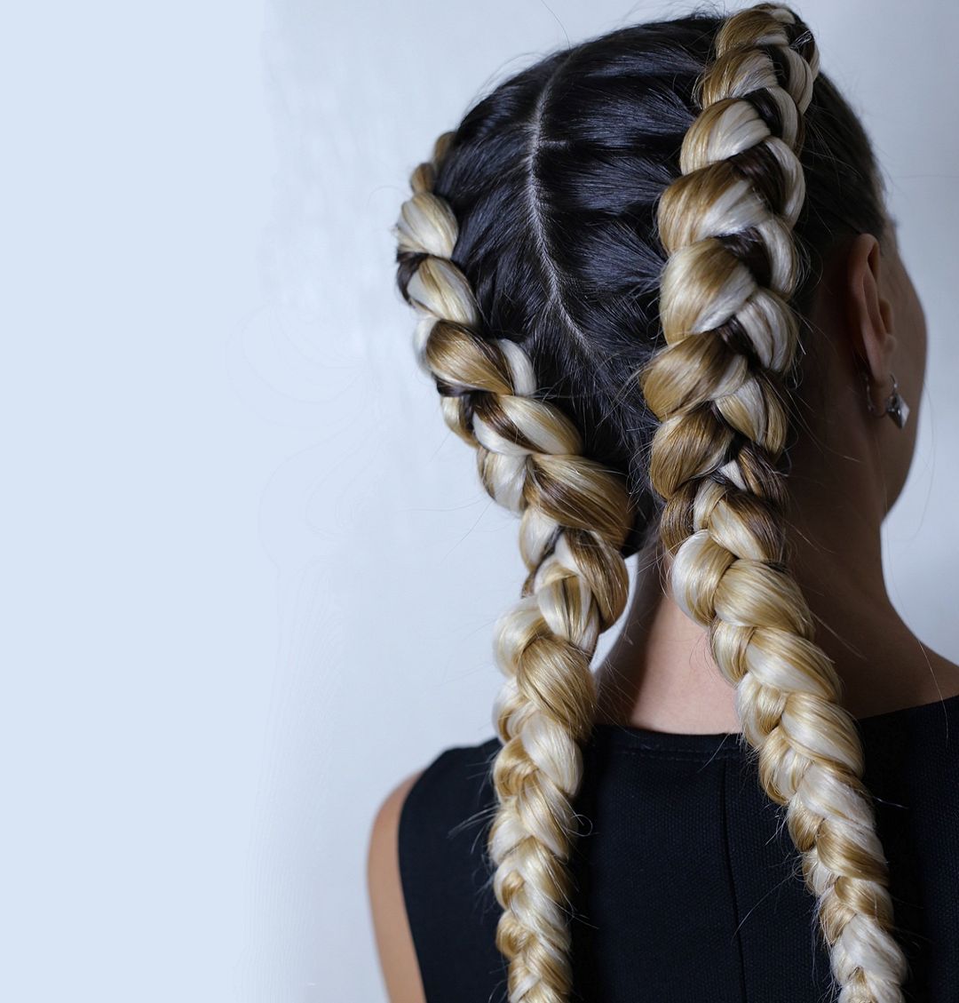 Colorazione capelli con acconciatura personalizzata