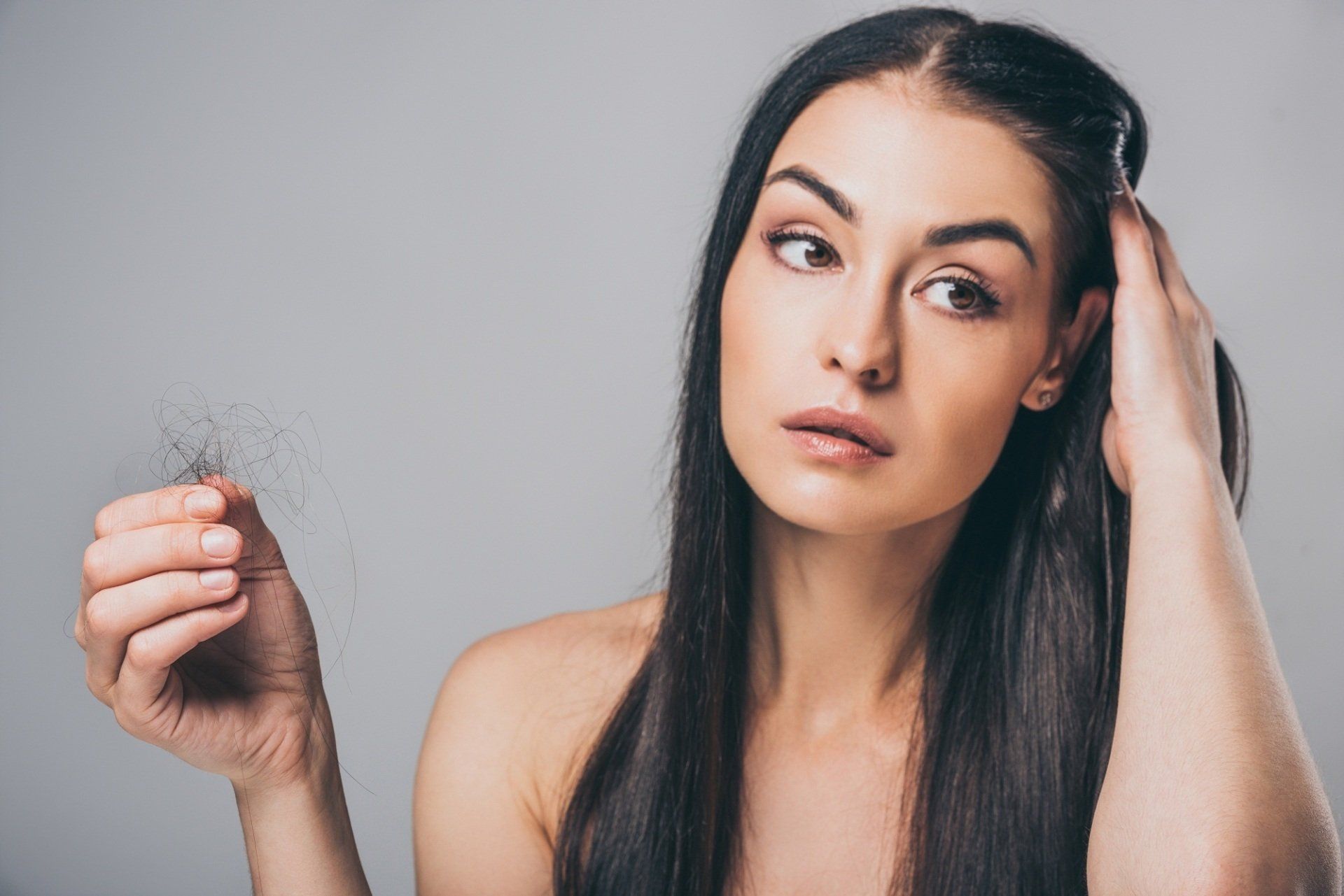 Trattamento anti-caduta per capelli
