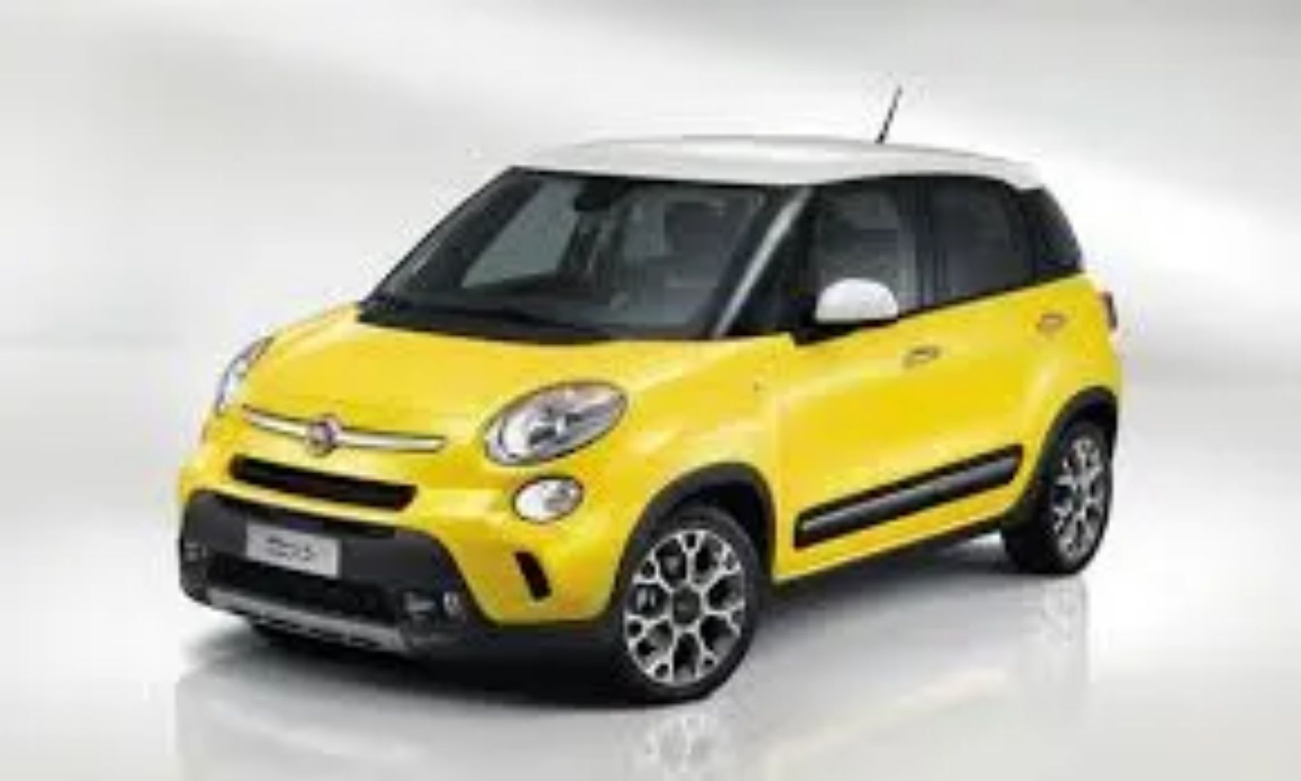 mini cooper gialla a noleggio
