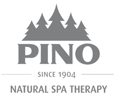 Das Logo der Pino Natural Spa Therapy zeigt einen Berg mit Bäumen darauf.