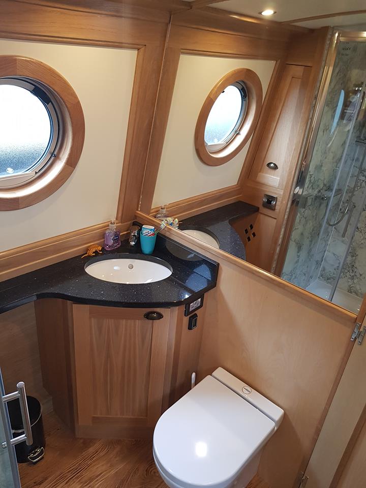 Aqua Duck bathroom