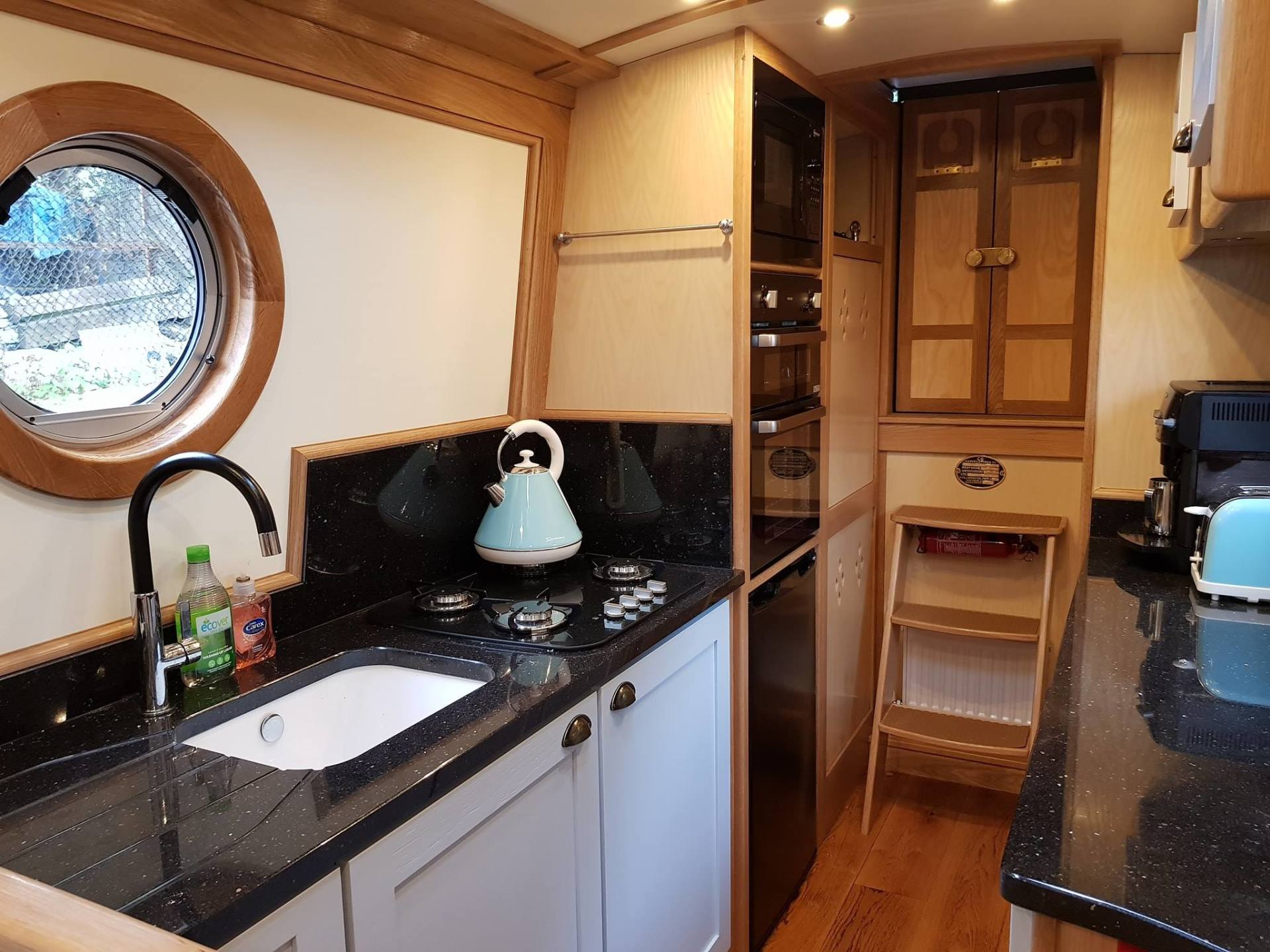 Aqua Duck kitchen