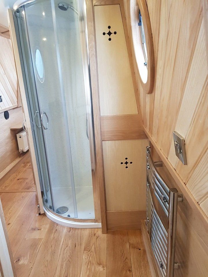Crossmead shower room