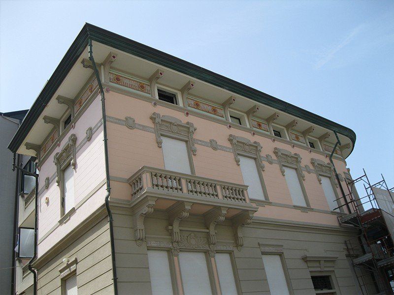 decorazioni per palazzo rosa