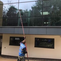 commercial window cleaning