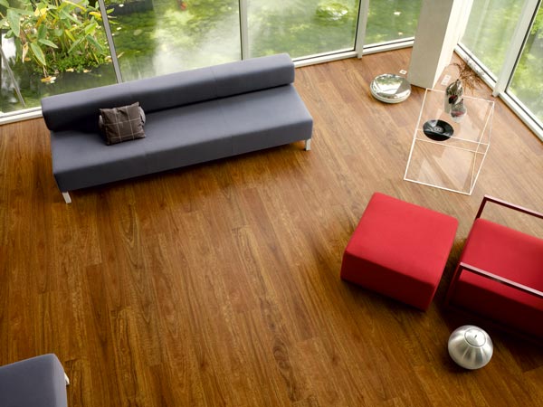 modern sitting area with wood laminate flooring