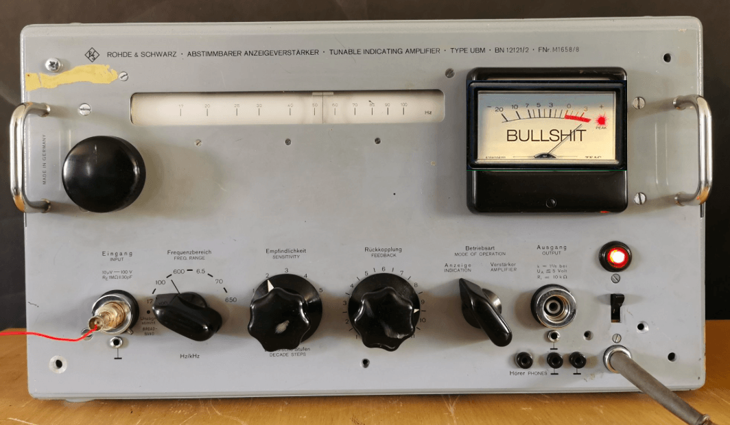 As well as creating incredibly low kick drum sounds this Rohde & Schwarz UBM doubles up as a polygraph Rohde & Schwarz UBM Tunable Indicating Amplifier