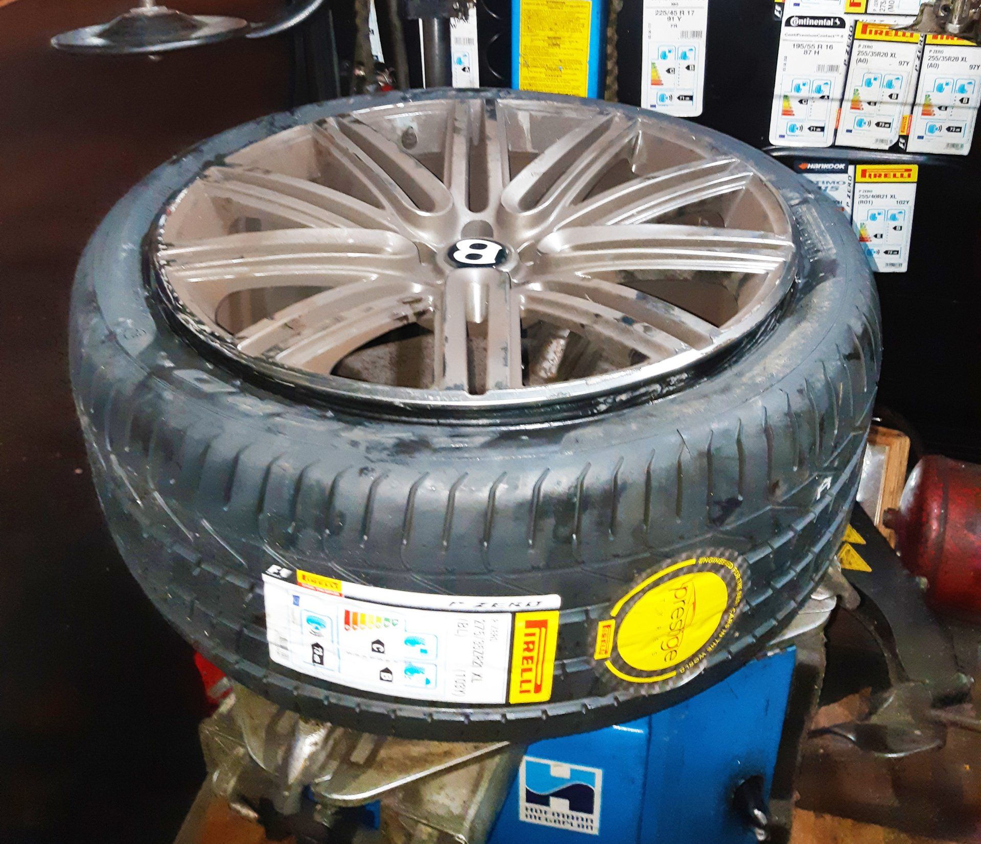 bentley tyre