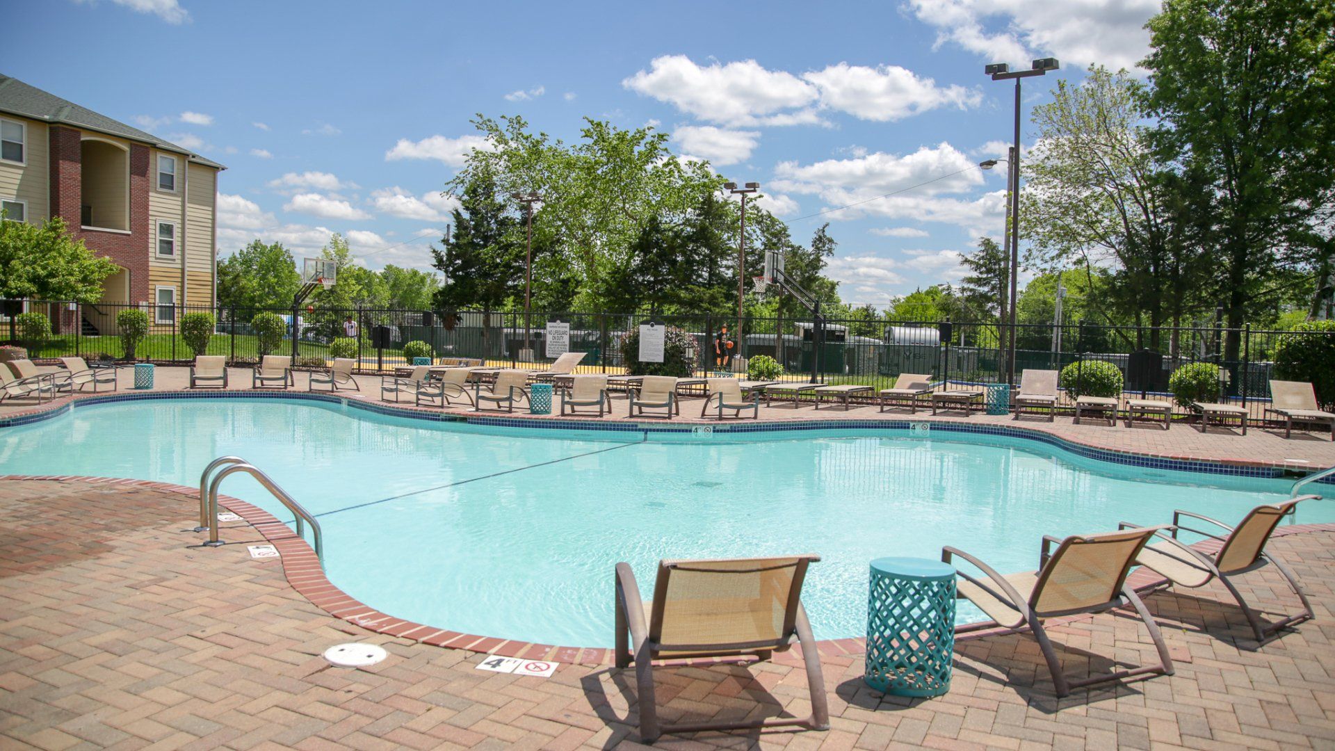 pool at lyfe of missouri
