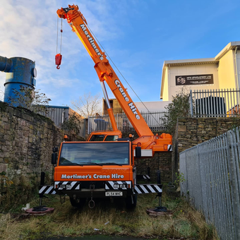 reliable crane hire
