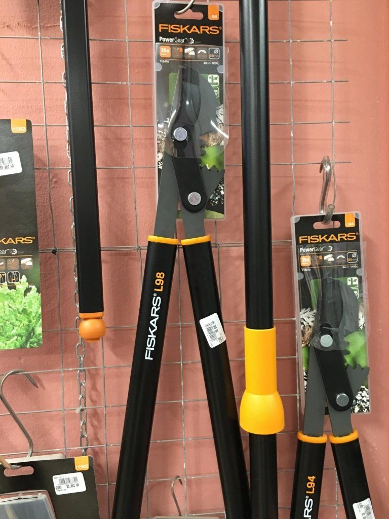 Attrezzi per ii giardinaggio